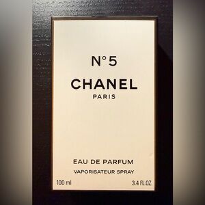 CHANEL No. 5 Eau de Parfum